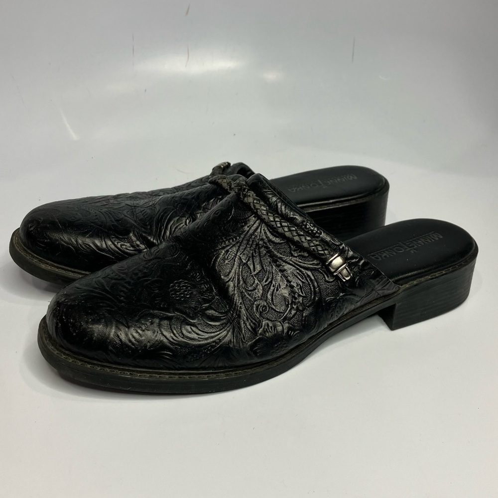 Minnetonka Black Embossed Leather Mule Clogs